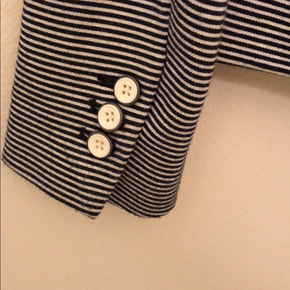 EUC GAP Academy Striped Blazer, size 4 - Picture 7 of 8